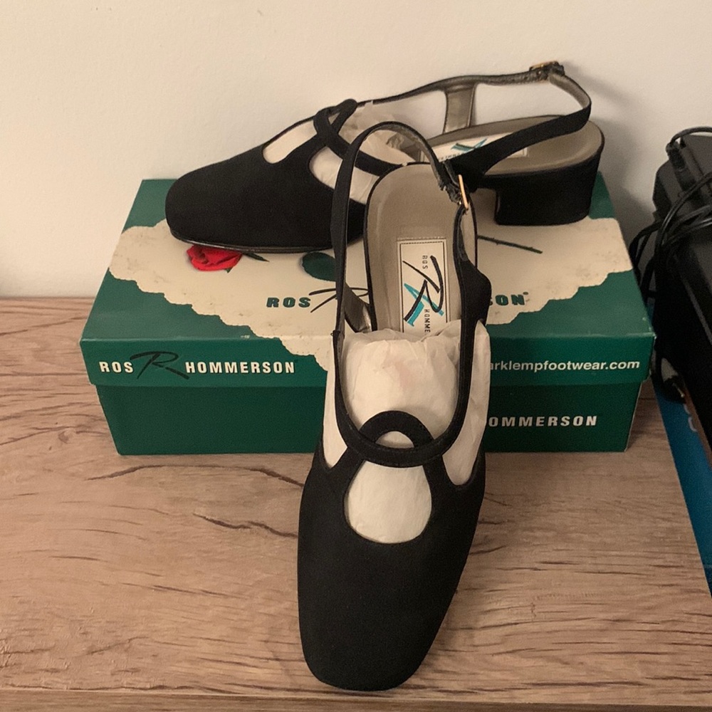 Ros Hommerson pixie low black micro heel size 8.5 Wide